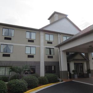 Baymont By Wyndham Columbia Fort Jackson