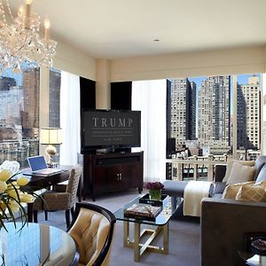 Executive One-Bedroom Suite City View